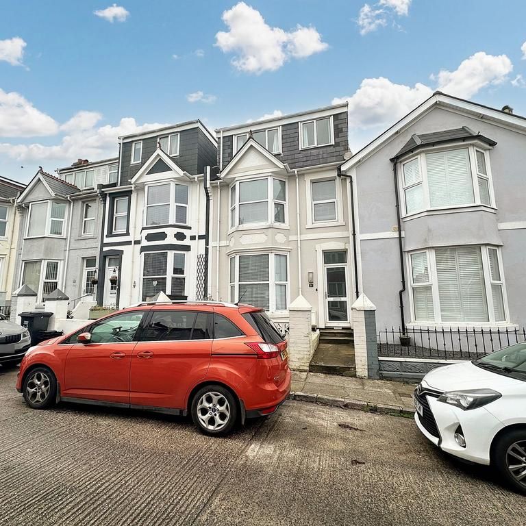 6 bedroom terraced house to rent - Photo 1