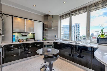 3 bedroom penthouse to rent - Photo 4