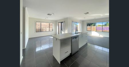 Easy Living - Photo 3
