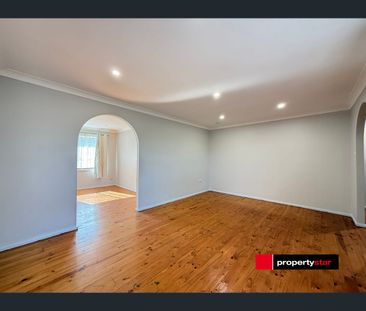 33 Essendon Street, St Johns Park, NSW 2176 - Photo 6