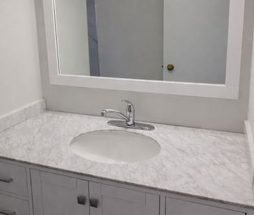 For Lease - 41 Kinzie Lane Unit# Main Floor, Barrie, Ontario - Photo 4