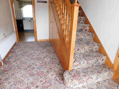 2 Sherwood Close, Fintona, Omagh, BT78 2DF - Photo 3