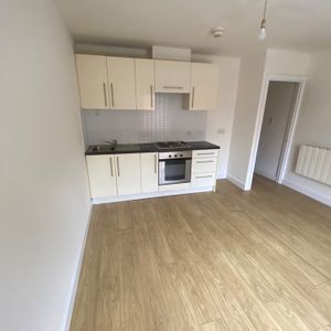 1 Bed Flat, West Street, LE1 - Photo 2