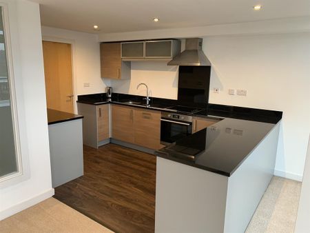 3 bedroom apartment to rent - Photo 5