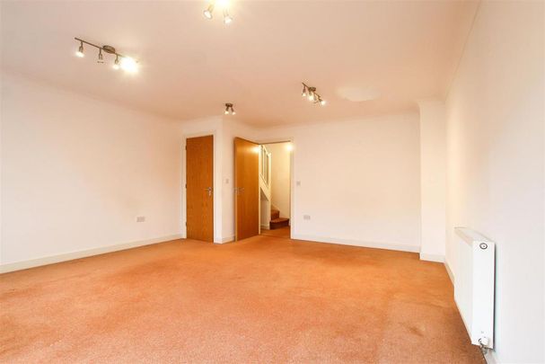 5 bedroom townhouse to rent - Photo 1