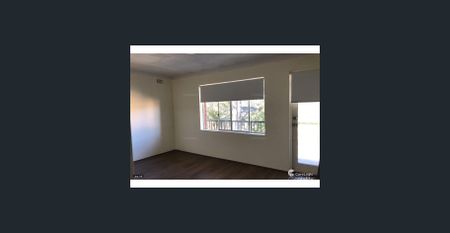 SPACIOUS LIVING IN IDEAL LOCATION !!! - Photo 5