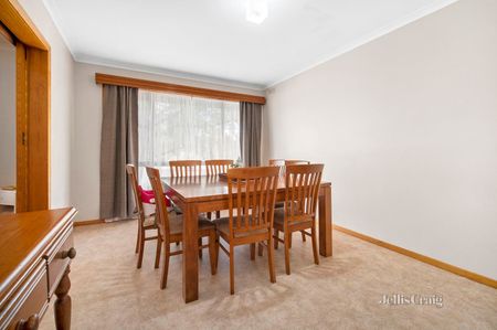 34 Lake Street, Wendouree - Photo 3