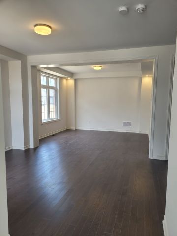 For Lease - 14 Primrose Heights, Adjala-Tosorontio, Ontario - Photo 3