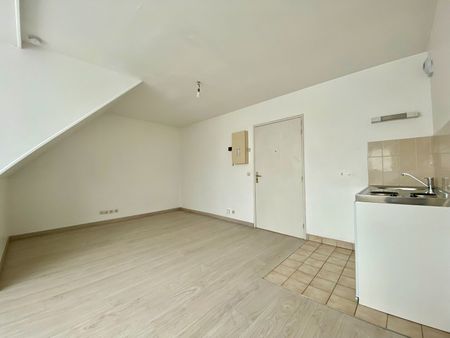 Location Appartement 1 pièce 23m² - Photo 2