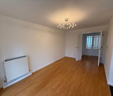 3 bedroom bungalow to rent - Photo 2