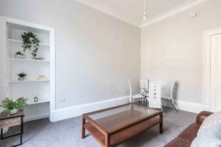2 Bed Flat, Victoria Road, G42 - Photo 2