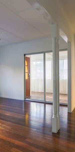 Spacious Home - Prime Location in Carina Heights - Photo 1