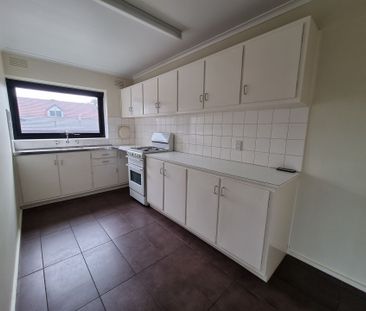 Large Space, Clean Two Bed Bayside Home - Photo 1