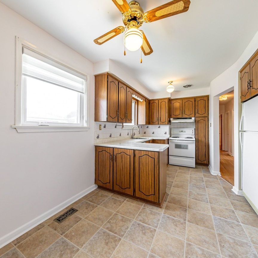 For Lease - 6 Paloma Place Unit# Main, Toronto, Ontario - Photo 1