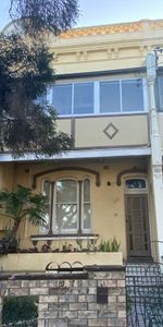 Spacious Studio - Photo 4