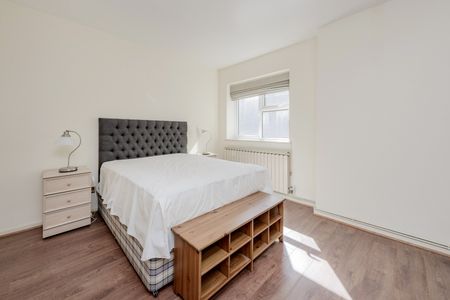 Avenue Road, St. John's Wood, London NW8 - Photo 4
