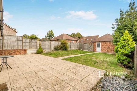 Driftwood Drive, Fareham, PO14 - Photo 4