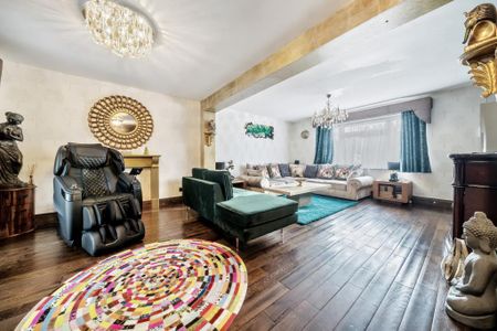 5 bedroom detached house to rent - Photo 5