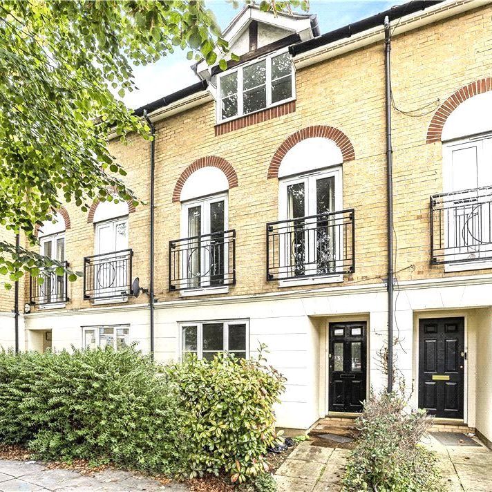 Conyers Road, London, SW16 6LE - Photo 1