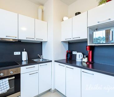 Pronájem bytu 1+kk 32 m2 - Fotografie 6