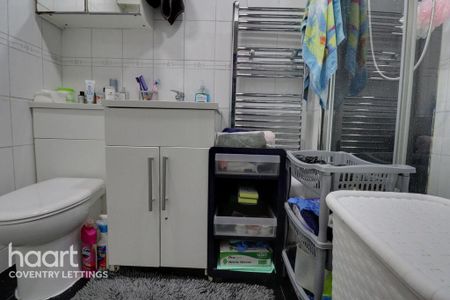 2 bedroom maisonette to rent - Photo 5