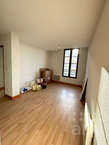 APPARTEMENT T2 - CENTRE VILLE - Photo 2