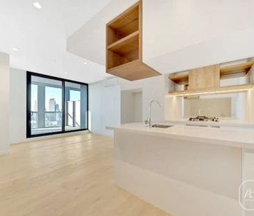 Modern One-Bedroom Apartment in Prime South Melbourne Location - Photo 4