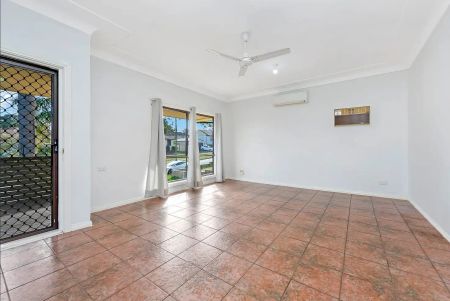 “Charming 3-Bedroom Home in the Heart of Seven Hills” - Photo 3