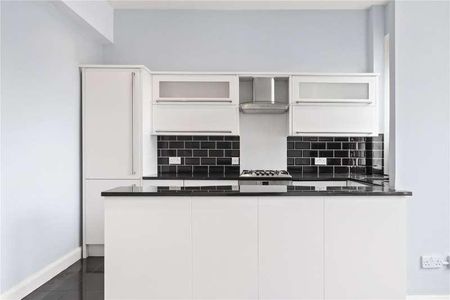 Severus Road, London, SW11 - Photo 3