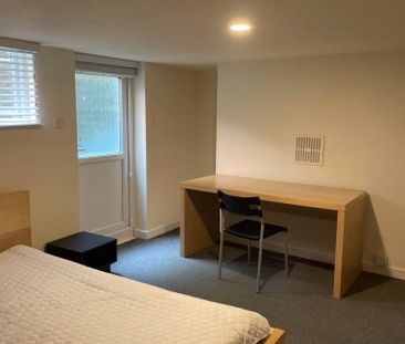 2 Bedroom Flat / Apartment - Oxford Street, Southampton - Photo 3