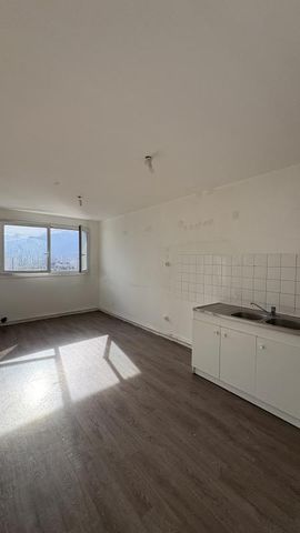 30-1-2-T4 - Photo 4