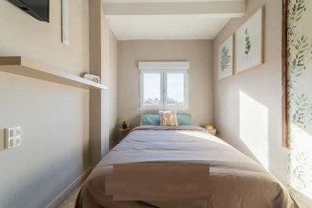 Avenida Pío XII, Valencia, Valencian Community 46015 - Photo 2