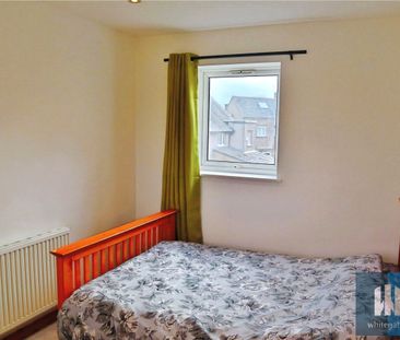 Lynton Avenue, Springwood, Huddersfield, HD1 - Photo 3