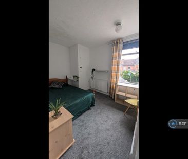 1 bedroom in a house share to rent - Photo 6