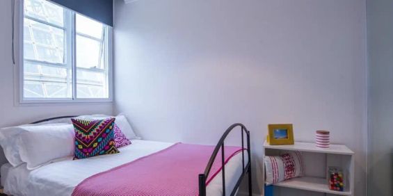 1 Bedroom Large - Photo 3