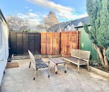 Board School Road, Woking, Surrey, GU21 - Photo 5