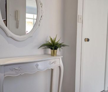 Piso de alquiler en Calle Virgen de la Caridad, 2, Alumbres - Escom... - Photo 2