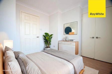 UPDATED STREET-FACING TOWNHOUSE WITH SPACE, STYLE & CONVENIENCE - Photo 5