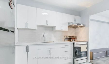 1 Massey Square #2205 - Photo 4