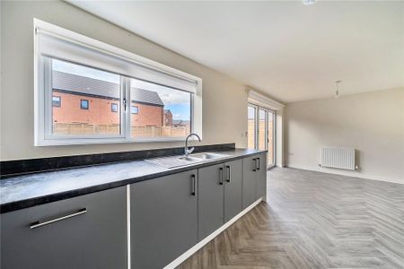 3 bedroom semi-detached house to rent - Photo 3