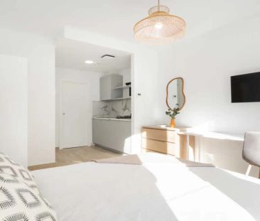Room in a shared 12-bedroom apartment for rent in Almenara. - Foto 3