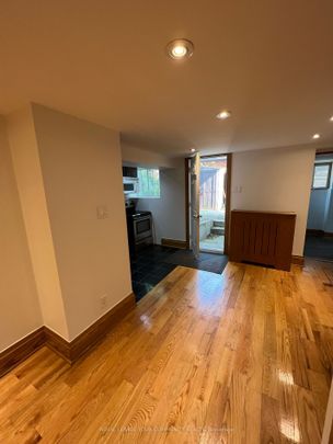 For Lease - 181 St Clair Avenue Unit# Rear, Toronto, Ontario - Photo 1