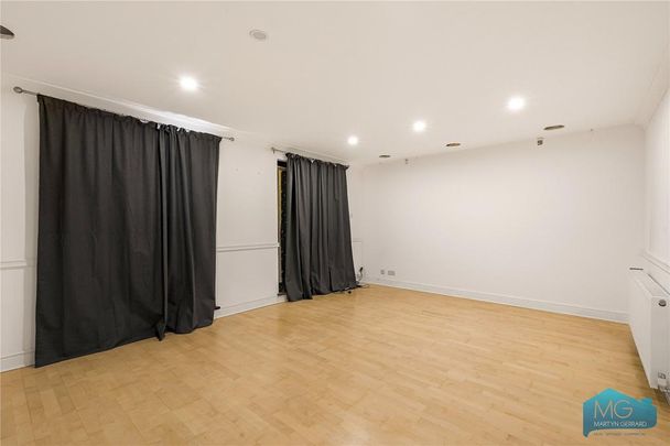 5 bedroom end of terrace house to rent - Photo 1