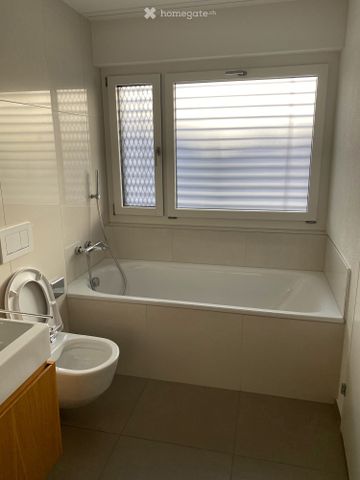 Exklusive 4.5-Zimmer-Wohnung mit 36 m² Sonnenterrasse - Photo 5