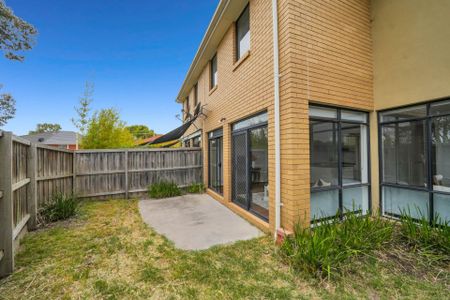 Affordable Comfort in Roxburgh Park - Photo 5