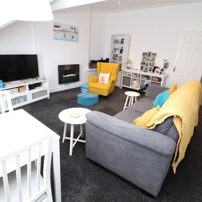 2 bedroom apartment to rent - Photo 1