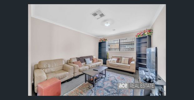 Modern Living in Truganina!! - Photo 1