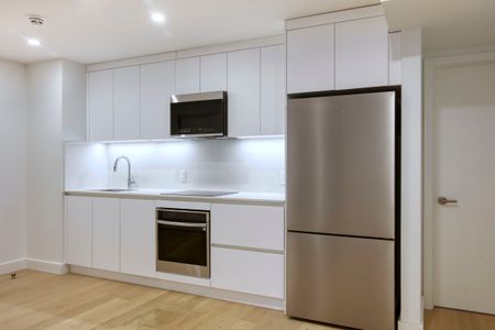 10 Rosemount Avenue - Photo 2