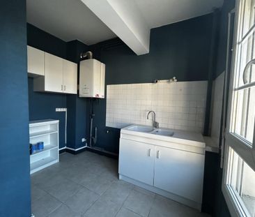 Location Appartement 1 pièce 42m² LISIEUX 14100 - Photo 5