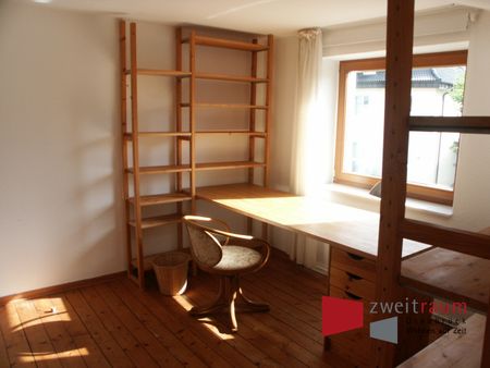 Sonnenhügel, großzügige 3-ZKB-Wohnung über 2 Etagen mit Terrasse. - Photo 5